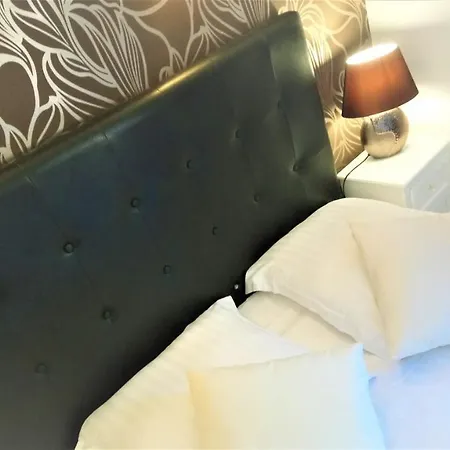Formule Etape A Les Mimosas Hotel